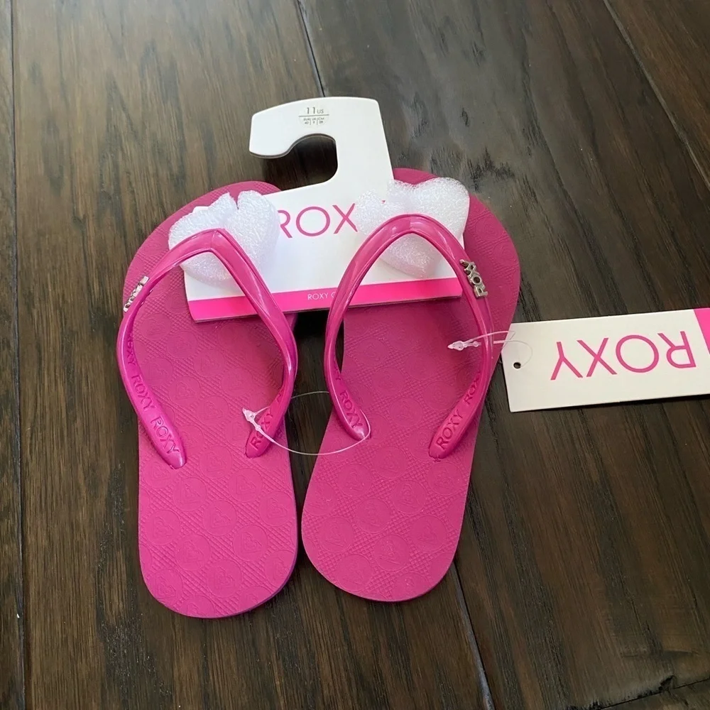 NWT ROXY Flip Flops Various sizes